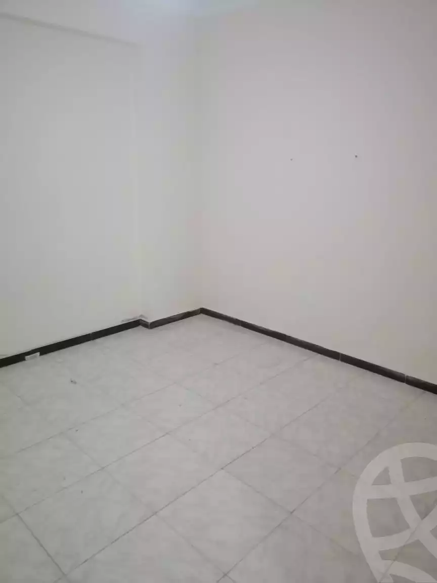 https://aqarmap.com.eg/en/listing/5699572-for-sale-alexandria-moharram-bey-saleh-al-hedini-st