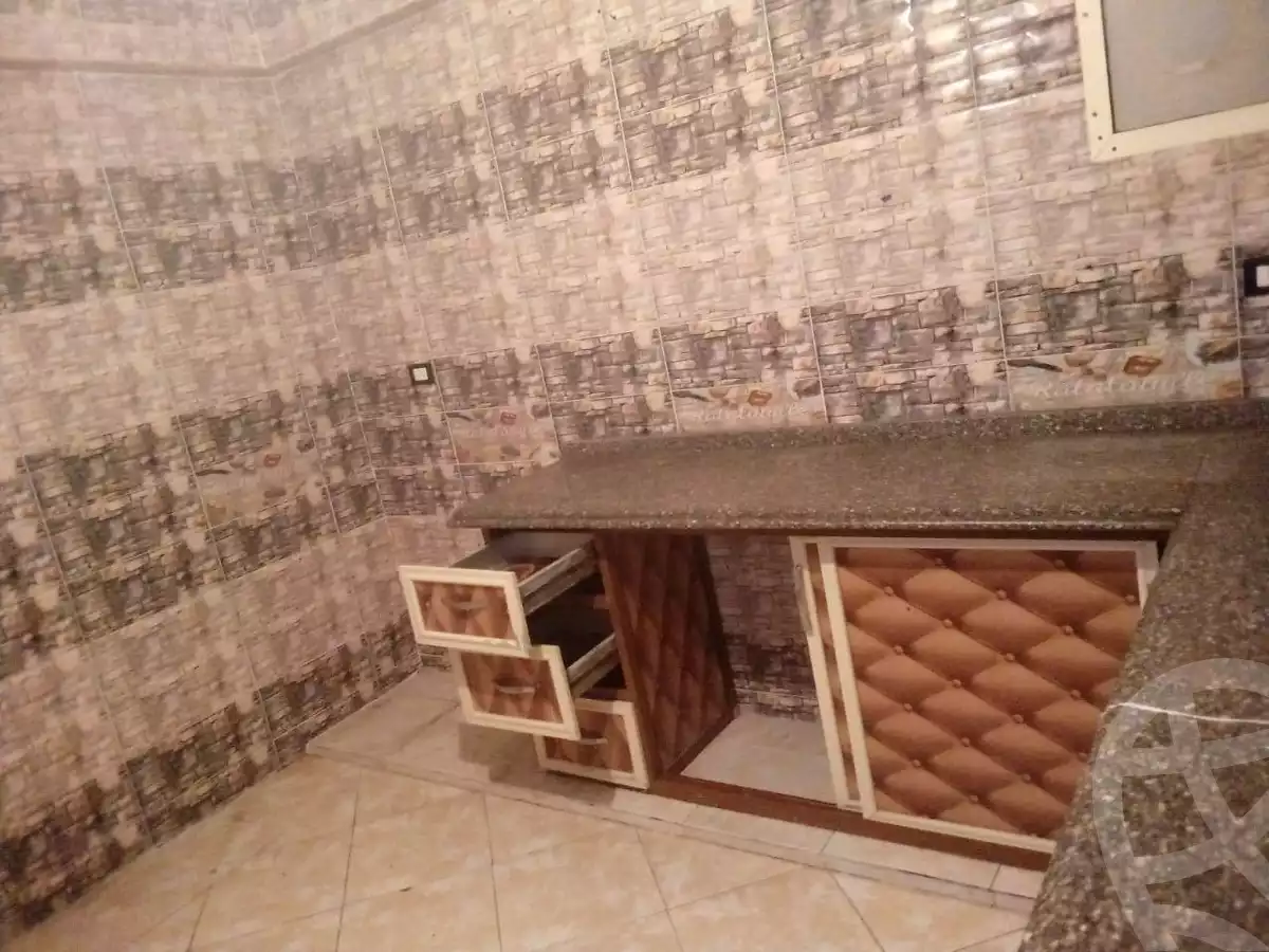 https://aqarmap.com.eg/en/listing/5700304-for-rent-alexandria-l-jmy-el-kilo-21