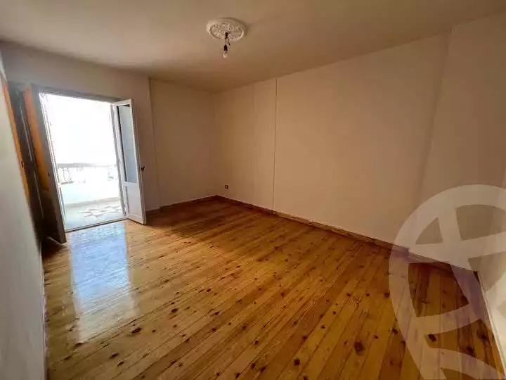 https://aqarmap.com.eg/ar/listing/5701355-for-rent-alexandria-ganaklis-shr-bw-qyr-tryq-lhry