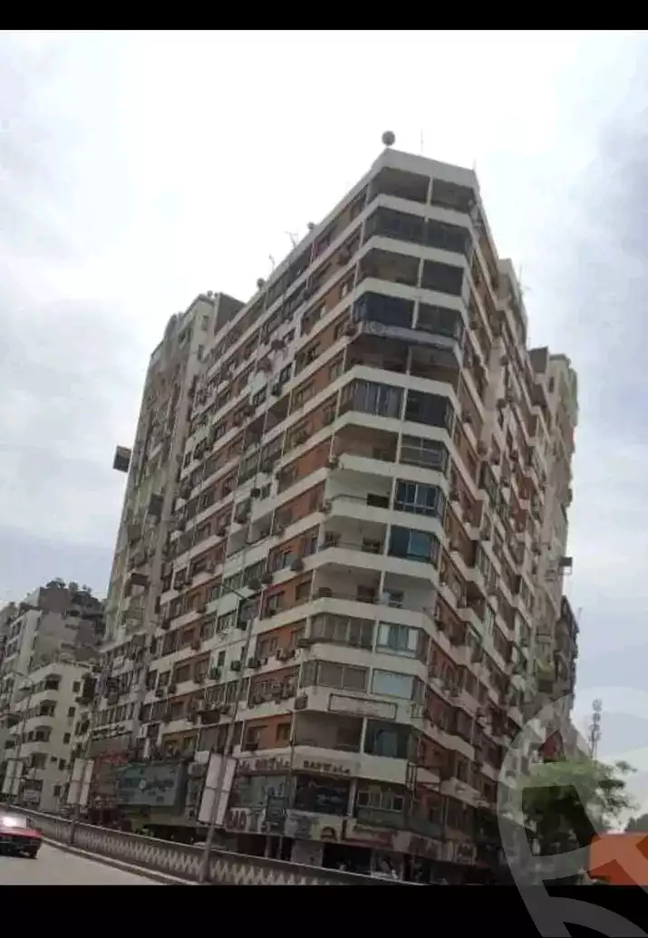 https://aqarmap.com.eg/en/listing/5702461-for-sale-cairo-ljyz-shareaa-morad  charel degol