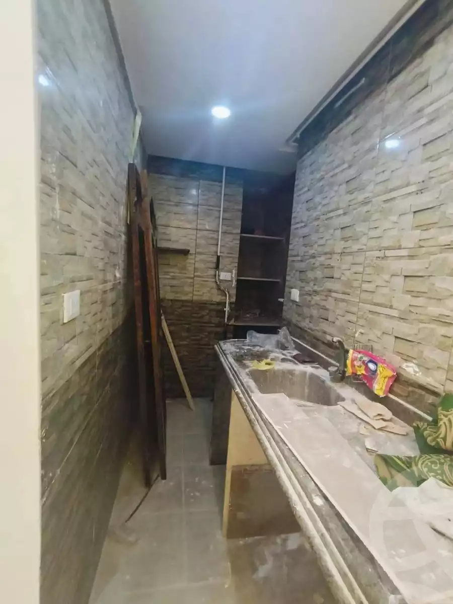 https://aqarmap.com.eg/en/listing/5704384-for-sale-alexandria-bahray-el-anfoshy-sidi-al-mawazini-st