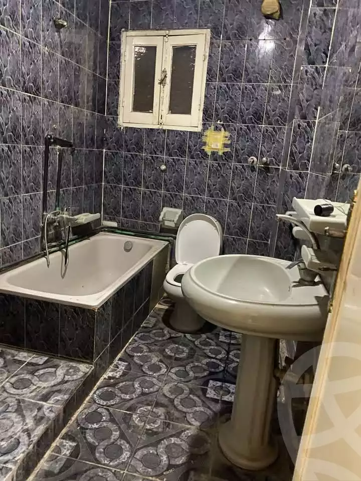 https://aqarmap.com.eg/ar/listing/5705214-for-sale-cairo-ain-shams-ahmed-esmat-st