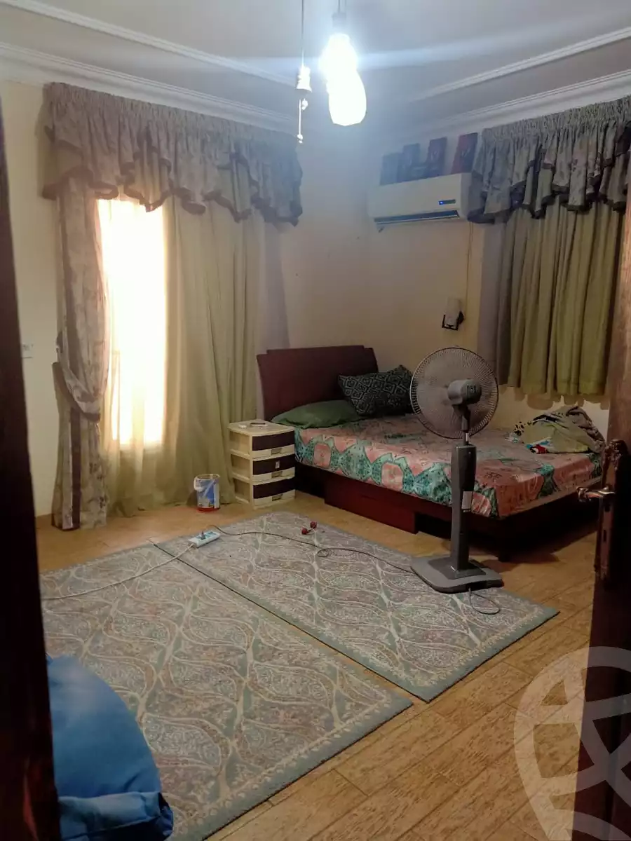 https://aqarmap.com.eg/en/listing/5705975-for-sale-cairo-el-sheikh-zayed-city-compounds-el-yasmeen-compound