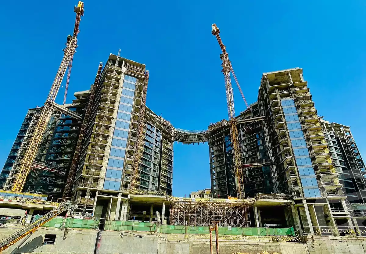 https://aqarmap.com.eg/ar/listing/5707708-for-sale-cairo-el-sheikh-zayed-city-compounds-zyd-wr-llttwyr-park-towers-zed-el-sheikh-zayed-compound