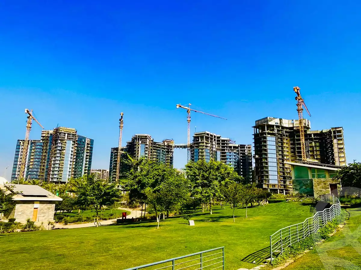 https://aqarmap.com.eg/ar/listing/5707708-for-sale-cairo-el-sheikh-zayed-city-compounds-zyd-wr-llttwyr-park-towers-zed-el-sheikh-zayed-compound