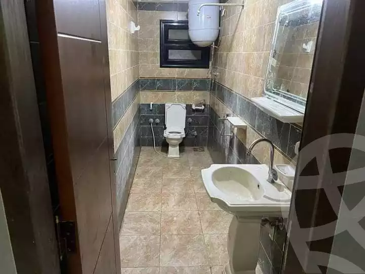 https://aqarmap.com.eg/ar/listing/5708375-for-sale-cairo-el-maadi-zahraa-el-maadi-kmbwnd-lhy-lytly-trst-jrwb