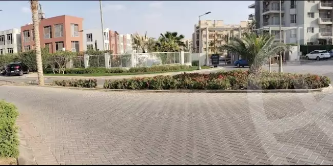 https://aqarmap.com.eg/en/listing/5708493-for-rent-cairo-el-sheikh-zayed-city-compounds-dh-drys