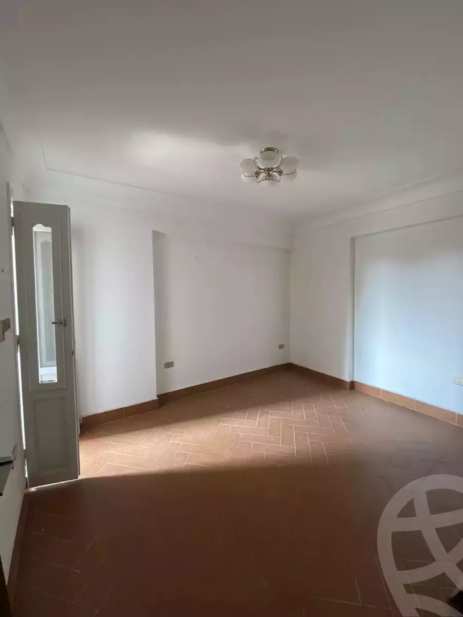 https://aqarmap.com.eg/en/listing/5708899-for-sale-alexandria-l-jmy-lbytsh-al-kaada-st