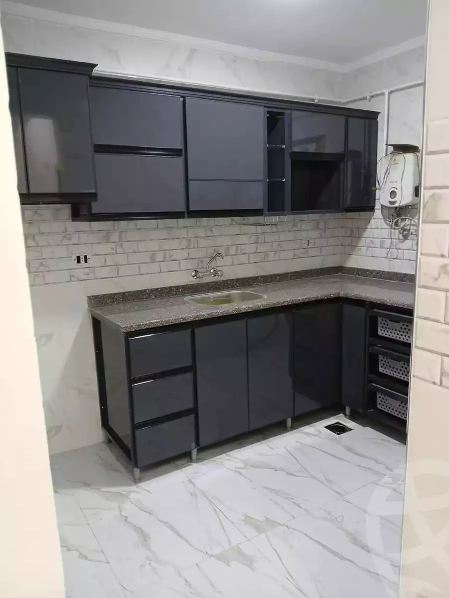 https://aqarmap.com.eg/en/listing/5709779-for-sale-alexandria-l-jmy-lbytsh-ain-shams-st