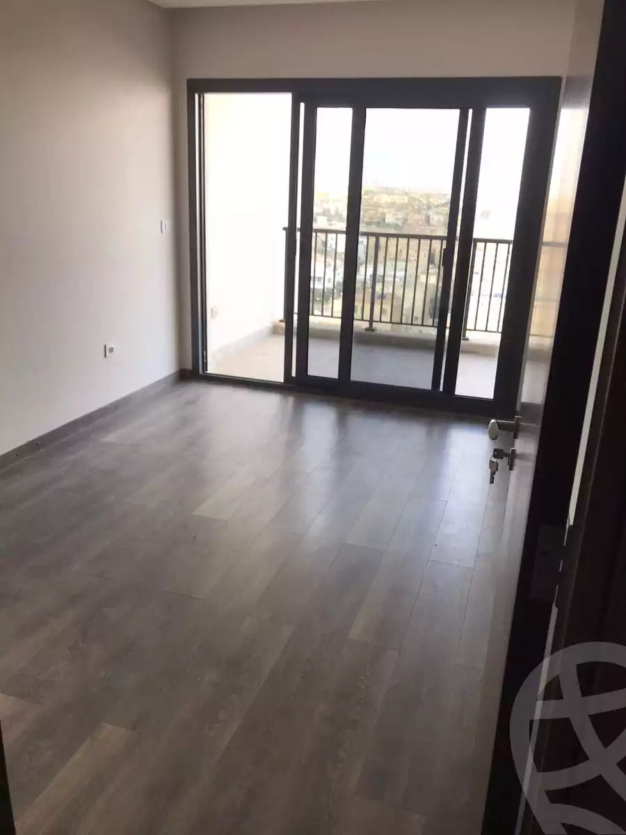 https://aqarmap.com.eg/en/listing/5710323-for-sale-cairo-el-sheikh-zayed-city-compounds-zyd-wr-llttwyr-z-tower
