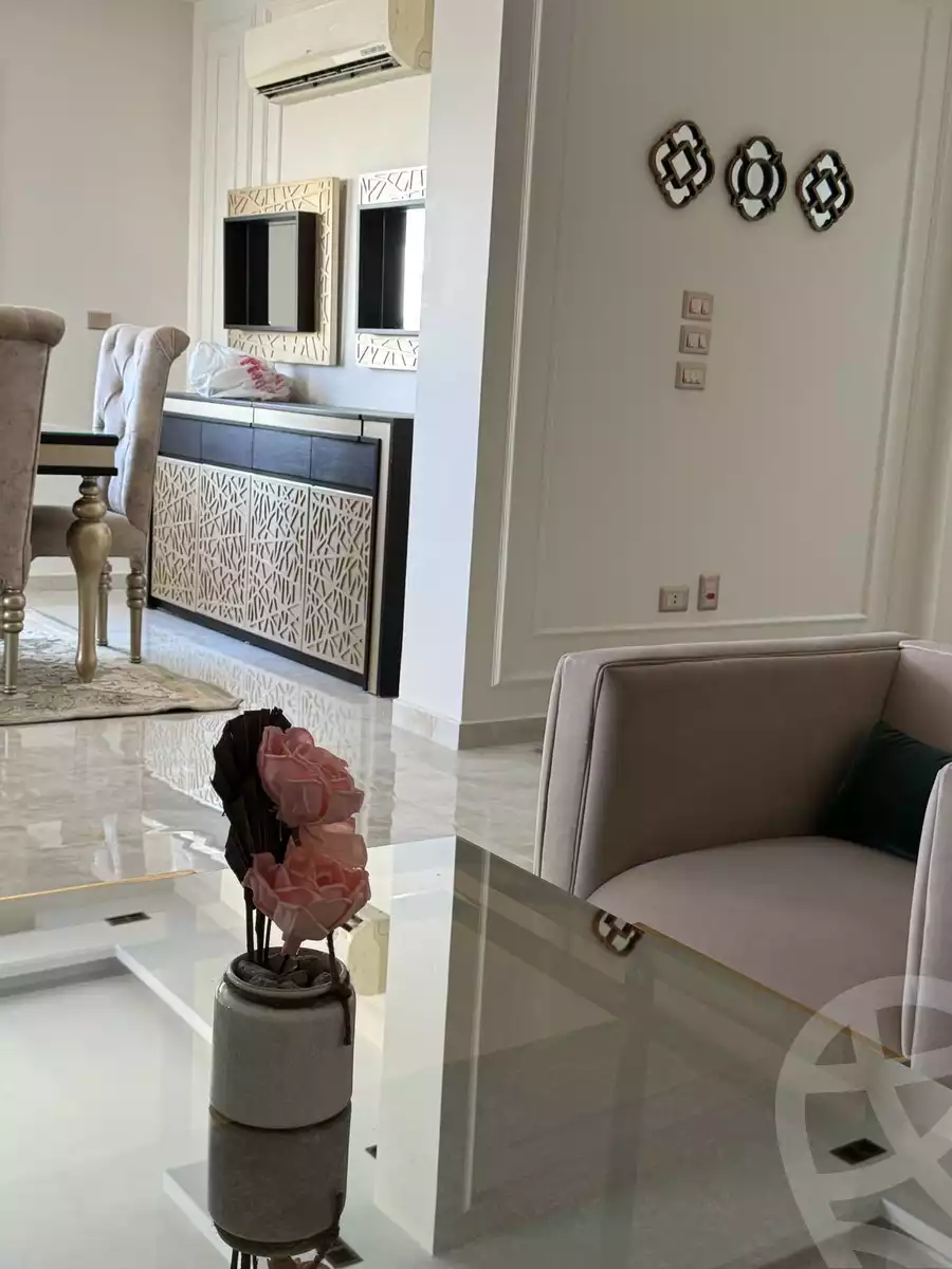 https://aqarmap.com.eg/ar/listing/5711189-for-rent-cairo-new-cairo-compounds-hyde-park-centre-ville-hyde-park