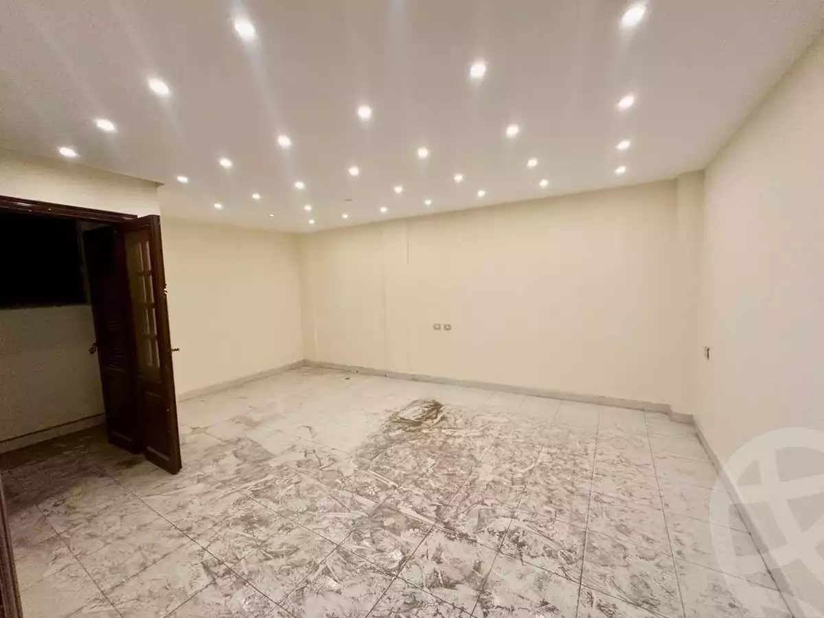 https://aqarmap.com.eg/en/listing/5713184-for-sale-cairo-mokattam-el-hadabah-el-wosta-el-mantaqa-el-rabaa
