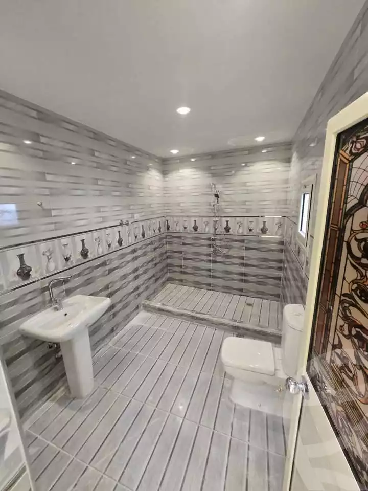 https://aqarmap.com.eg/en/listing/5713521-for-sale-alexandria-l-jmy-lbytsh-el-bostan-st
