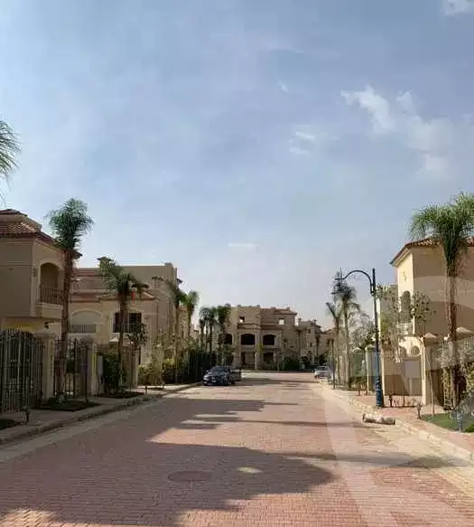 https://aqarmap.com.eg/en/listing/5717526-for-sale-cairo-el-shorouk-compounds-el-patio-5