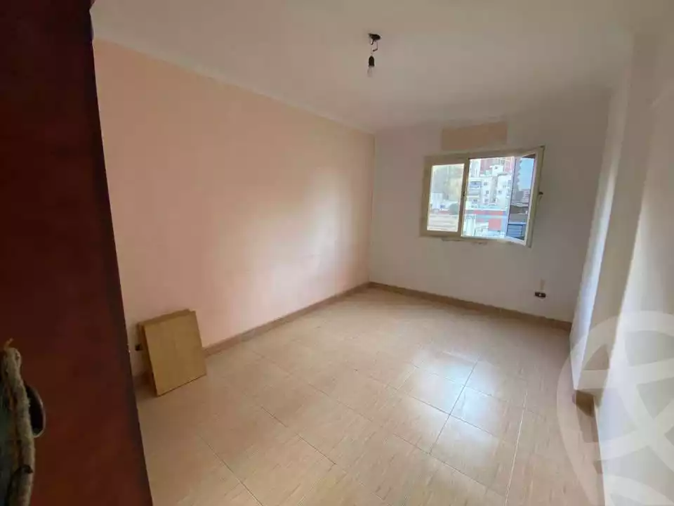 https://aqarmap.com.eg/en/listing/5718522-for-sale-alexandria-zezenia-ibrahim-el-attar-st