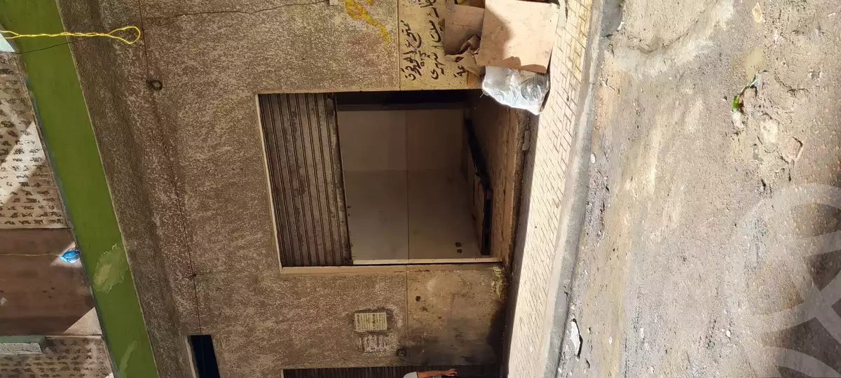 https://aqarmap.com.eg/en/listing/5719824-for-sale-alexandria-el-asafra-ahmed-tiesser-st