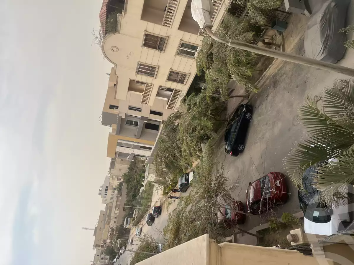 https://aqarmap.com.eg/en/listing/5721315-for-sale-cairo-new-cairo-el-ahyaa-third-neighborhood-street-1
