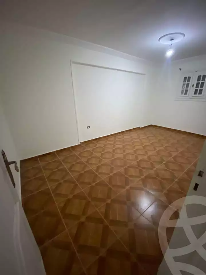 https://aqarmap.com.eg/ar/listing/5721766-for-sale-alexandria-shds