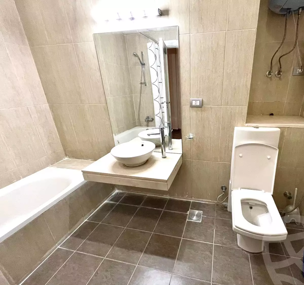 https://aqarmap.com.eg/en/listing/5807587-for-rent-cairo-new-cairo-compounds-kmbwnd-fyldj-jyt-blm-hylz