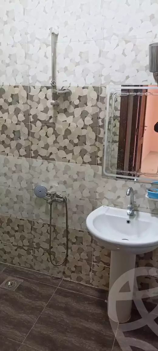 https://aqarmap.com.eg/en/listing/5726513-for-rent-cairo-new-cairo-el-banafsg-el-banafsag-9-ibrahim-saafan-st