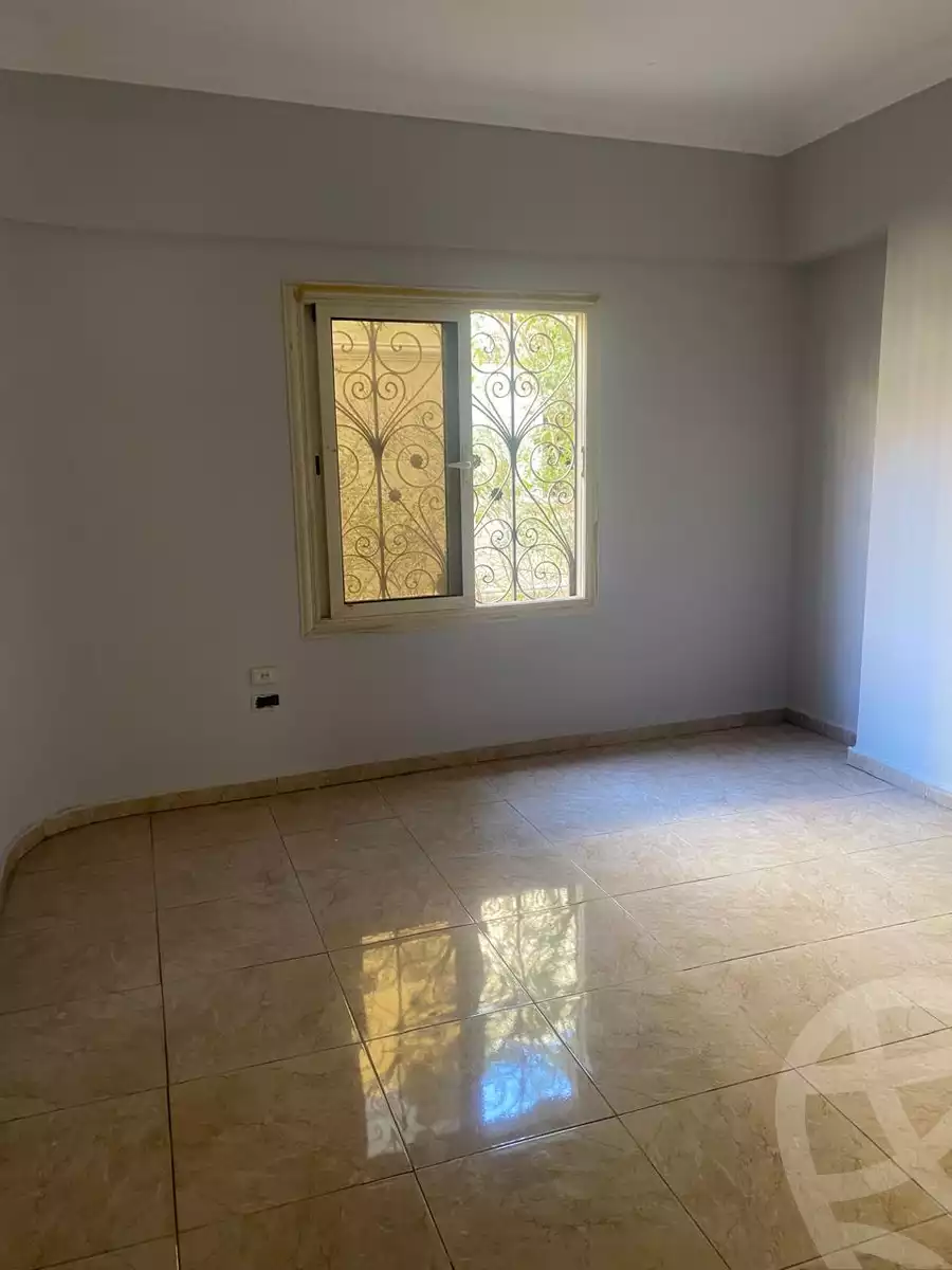 https://aqarmap.com.eg/en/listing/5729737-for-rent-cairo-new-cairo-first-settlement-neighbourhood-5-el-shaheed-islam-raafat-st