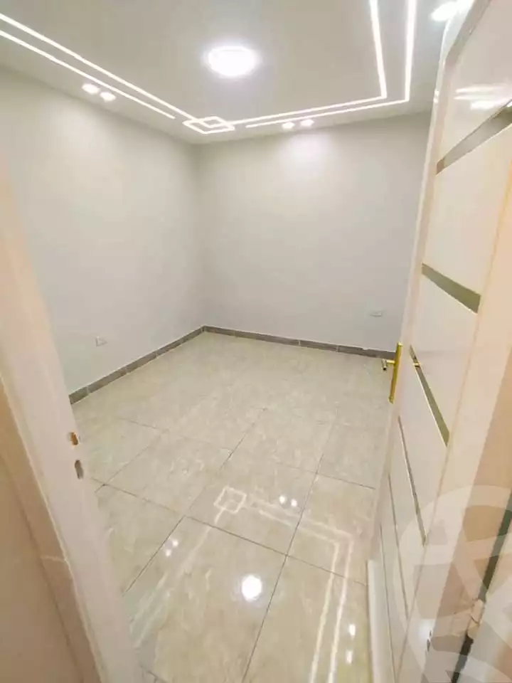 https://aqarmap.com.eg/ar/listing/5734752-for-sale-alexandria-l-jmy-el-hanouvel-abo-bakr-el-sedeek-st