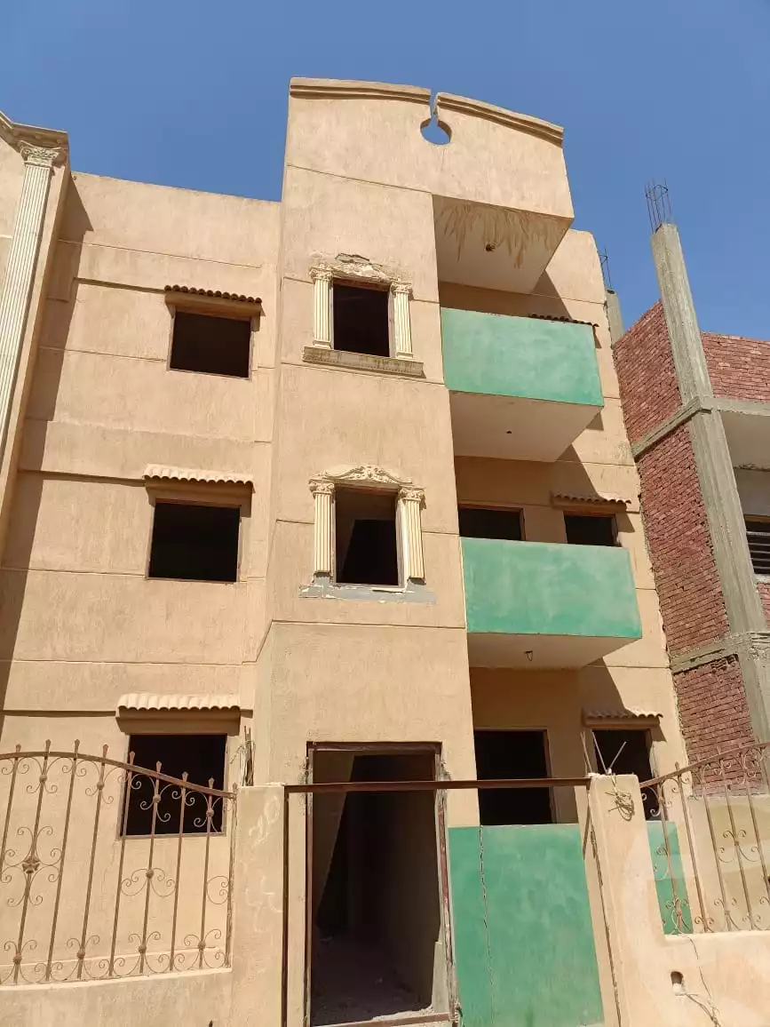 https://aqarmap.com.eg/ar/listing/5735744-for-sale-cairo-6th-of-october-hadaeq-october-ebni-betak-4