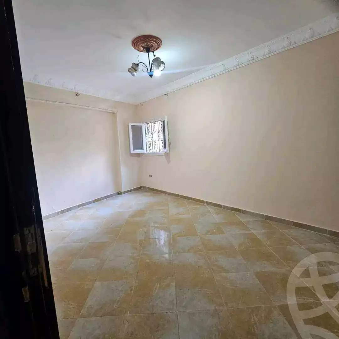 https://aqarmap.com.eg/en/listing/5735850-for-sale-alexandria-l-jmy-lbytsh-ibrahim-othman-st