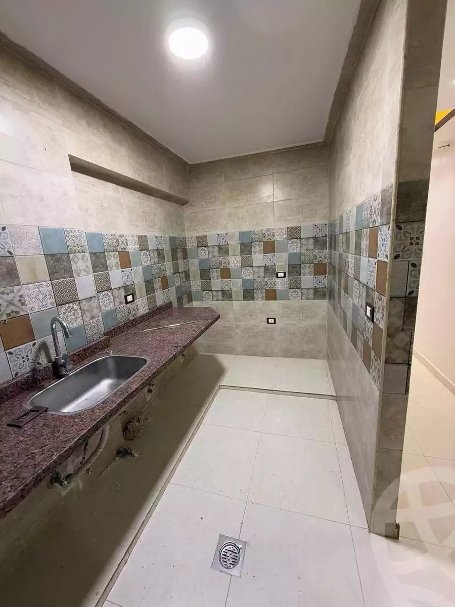 https://aqarmap.com.eg/en/listing/5736102-for-sale-alexandria-l-jmy-lbytsh-el-reyad-st