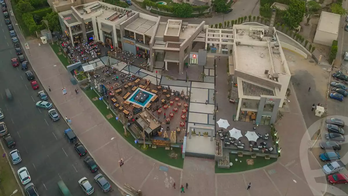https://aqarmap.com.eg/en/listing/5737467-for-sale-cairo-el-sheikh-zayed-city-compounds-trywm-blz-mwl-dr-llttwyr