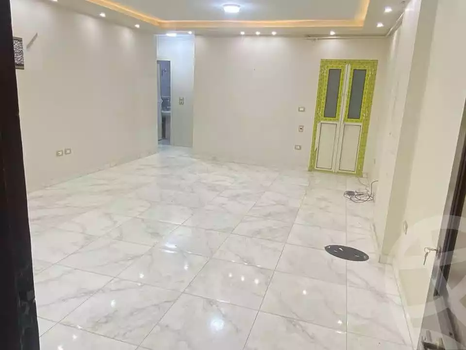 https://aqarmap.com.eg/en/listing/5740032-for-rent-cairo-mokattam-lhdb-l-ly