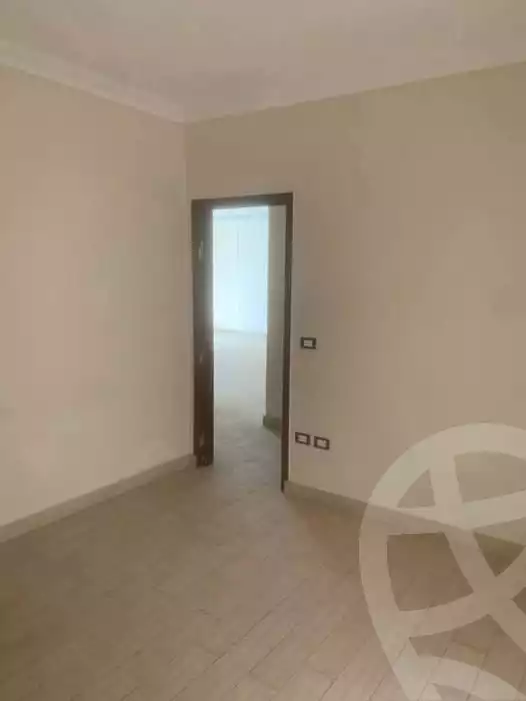https://aqarmap.com.eg/en/listing/5742655-for-rent-cairo-mokattam-lhdb-l-ly-shareaa-9