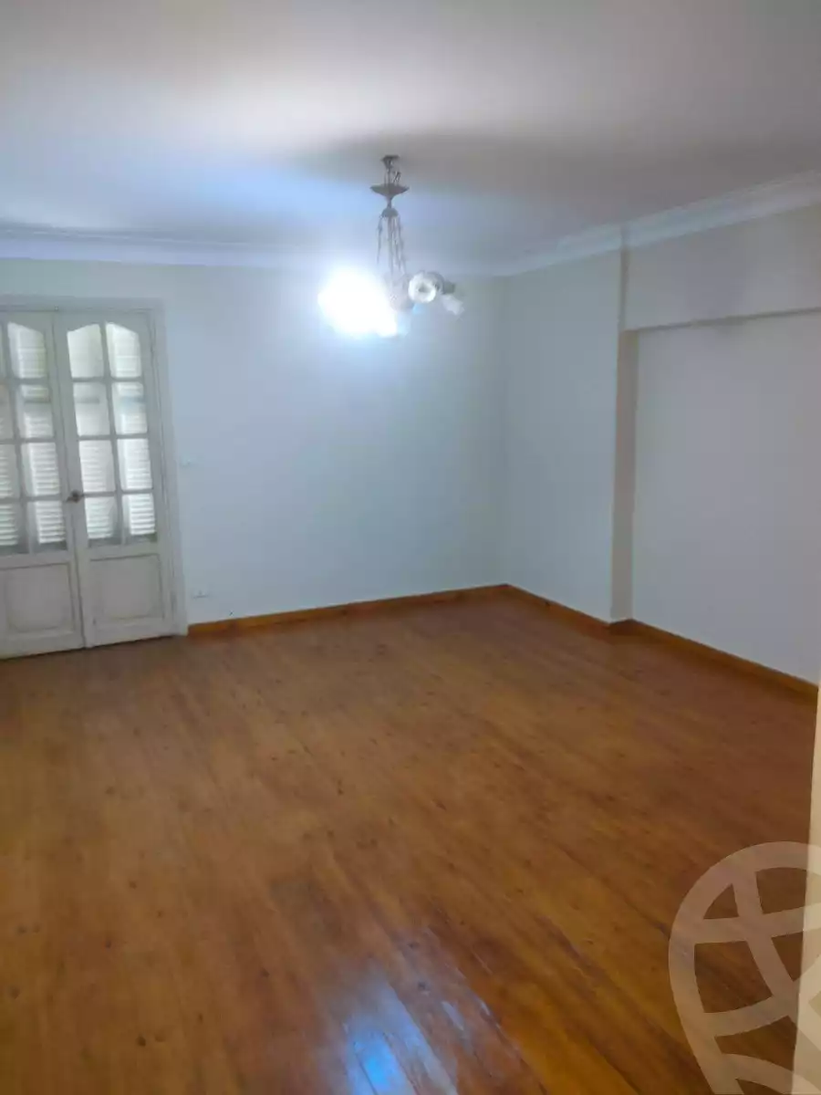 https://aqarmap.com.eg/ar/listing/5743696-for-sale-alexandria-ganaklis-shr-bw-qyr-tryq-lhry