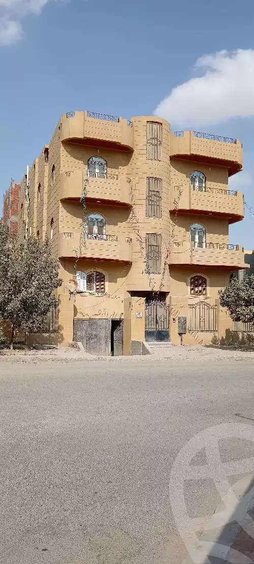 https://aqarmap.com.eg/en/listing/5744836-for-sale-cairo-15th-of-may-Neighbourhood 10