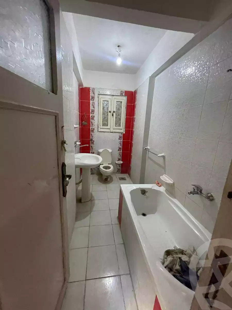 https://aqarmap.com.eg/en/listing/5745536-for-sale-alexandria-l-jmy-lbytsh-el-hay-st