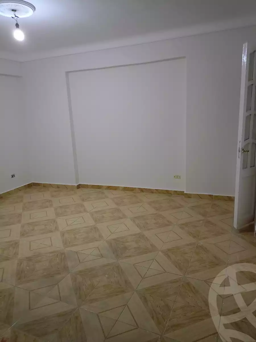 https://aqarmap.com.eg/en/listing/5748018-for-sale-alexandria-glim-al-azaa-st