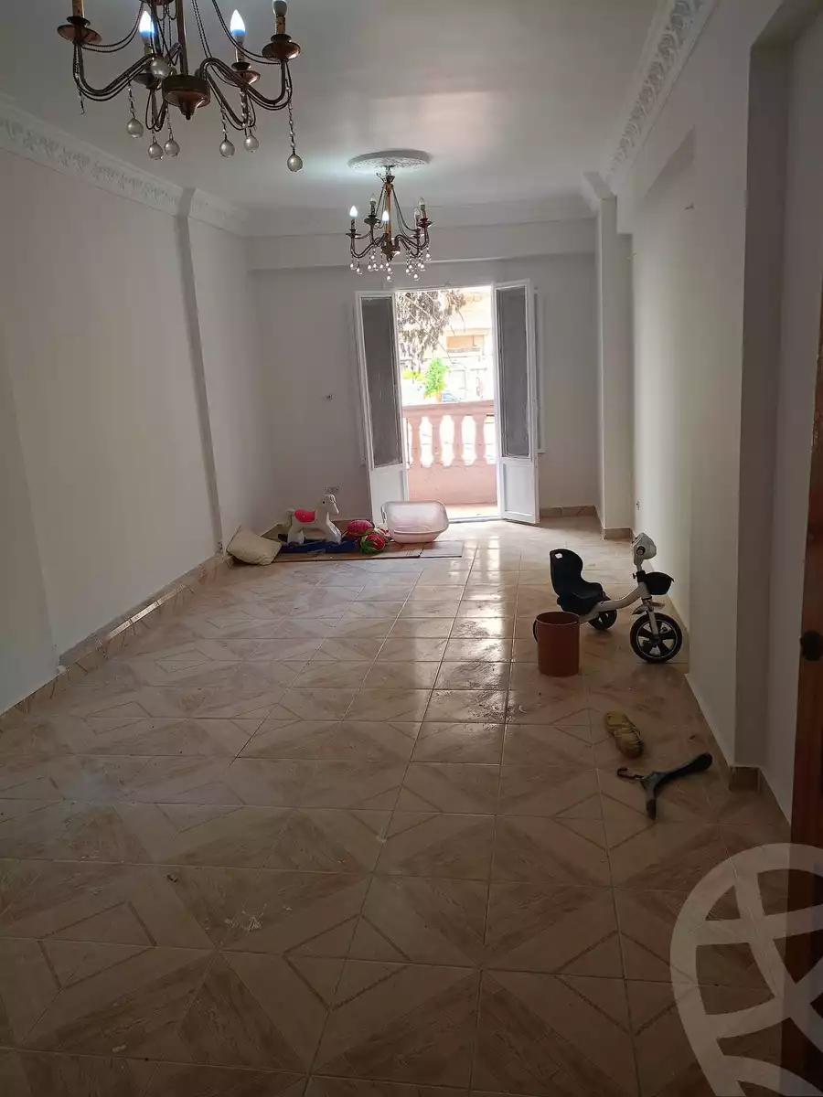 https://aqarmap.com.eg/en/listing/5748018-for-sale-alexandria-glim-al-azaa-st