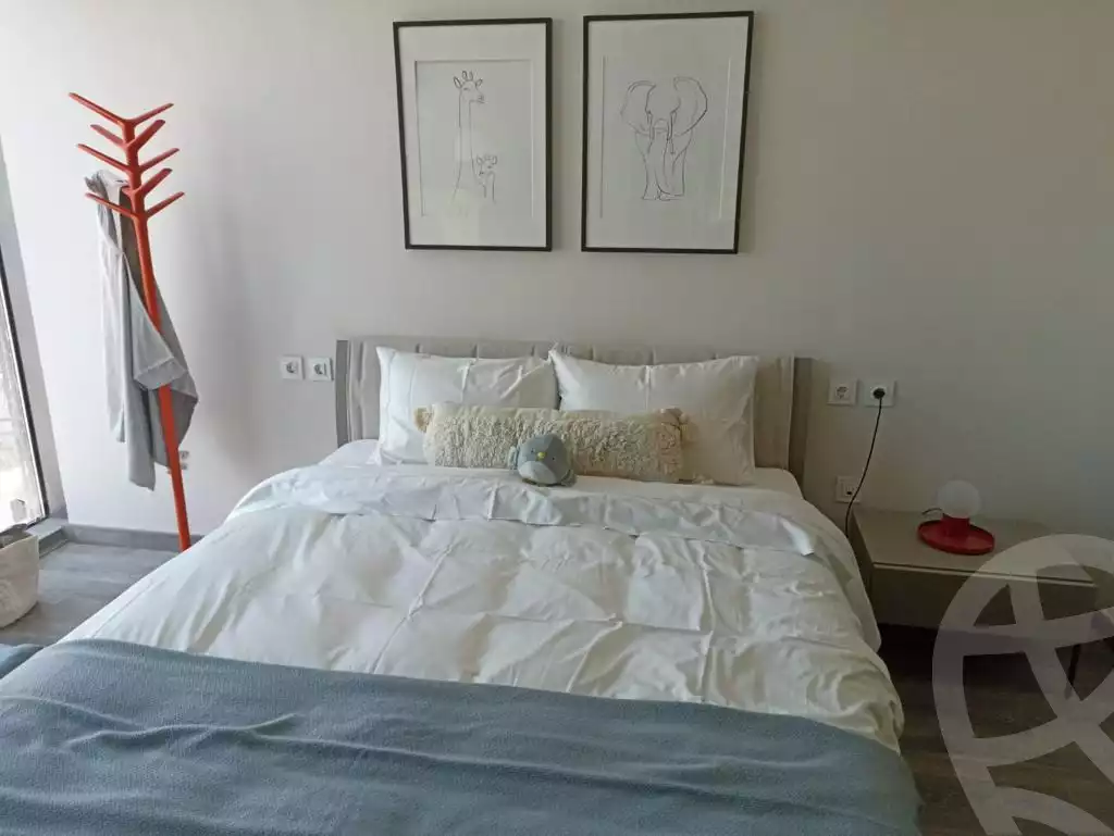 https://aqarmap.com.eg/en/listing/5752003-for-sale-cairo-el-sheikh-zayed-city-compounds-zyd-wr-llttwyr-z-tower