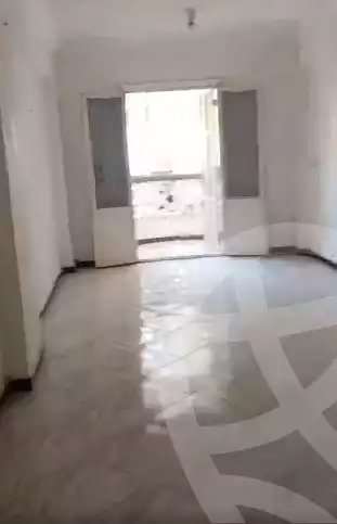 https://aqarmap.com.eg/ar/listing/5754086-for-sale-alexandria-l-jmy-el-hanouvel-el-hag-radwan-mosque-st