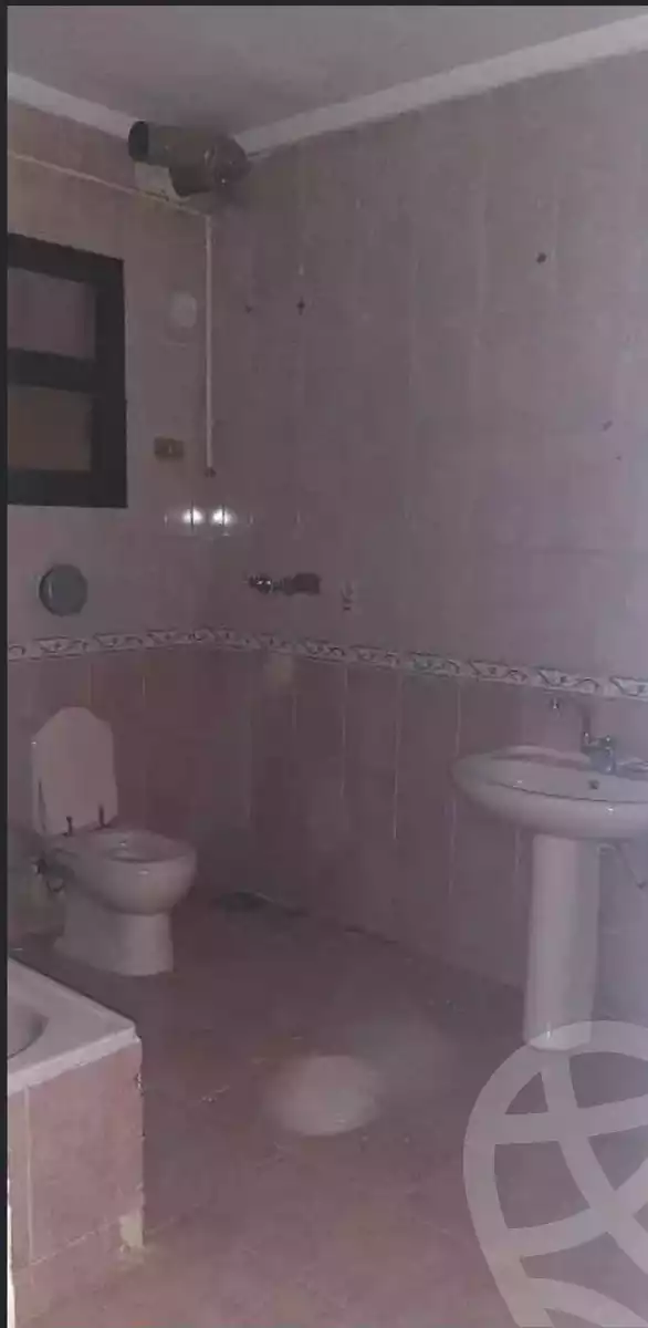 https://aqarmap.com.eg/en/listing/5754540-for-rent-cairo-mokattam-lhdb-l-ly-s-zone