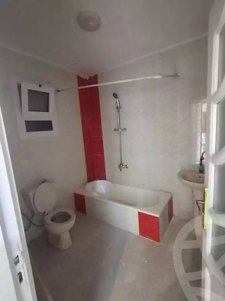 https://aqarmap.com.eg/en/listing/5755128-for-sale-alexandria-l-jmy-lbytsh-el-hay-st