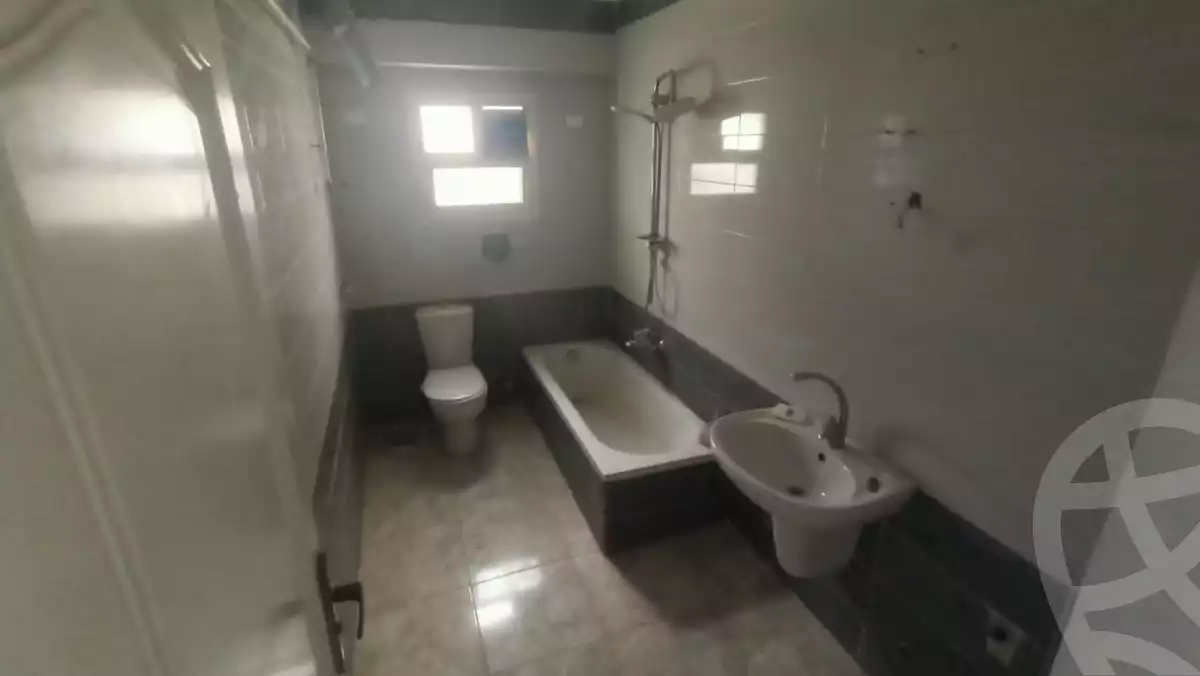 https://aqarmap.com.eg/en/listing/5737103-for-sale-cairo-6th-of-october-el-wahatt-road