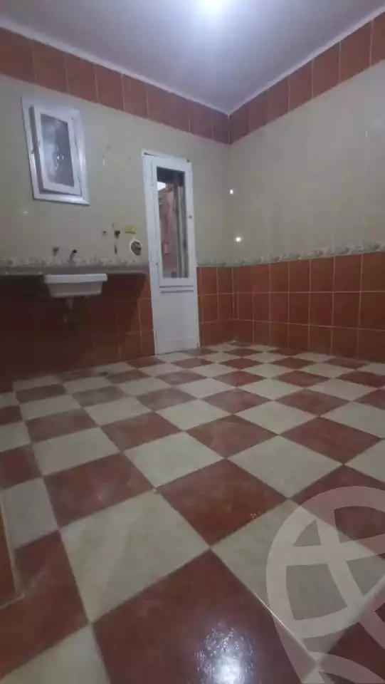 https://aqarmap.com.eg/ar/listing/5757929-for-sale-alexandria-l-jmy-lbytsh-ain-shams-st