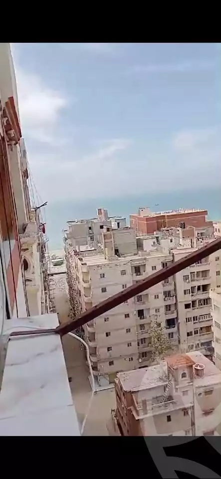https://aqarmap.com.eg/en/listing/5760807-for-sale-alexandria-l-jmy-el-kilo-21