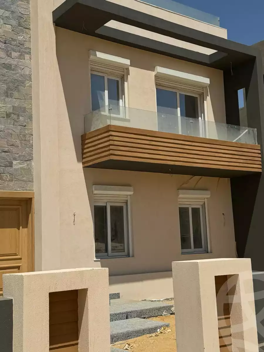 https://aqarmap.com.eg/en/listing/5762456-for-sale-cairo-el-sheikh-zayed-city-lshykh-zyd-ljdyd-zayard-north-strike-compound-palmier