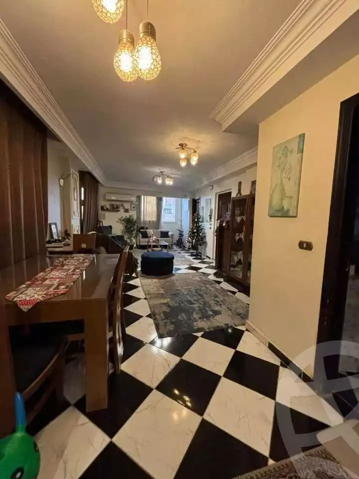 https://aqarmap.com.eg/en/listing/5763663-for-sale-cairo-heliopolis-gesr-elsuez-ibn-sender-square