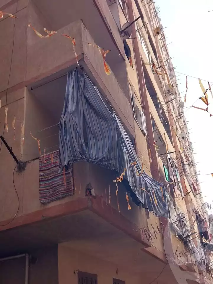 https://aqarmap.com.eg/ar/listing/5764555-for-sale-alexandria-l-jmy-el-hanouvel-omar-ibn-el-khattab-st