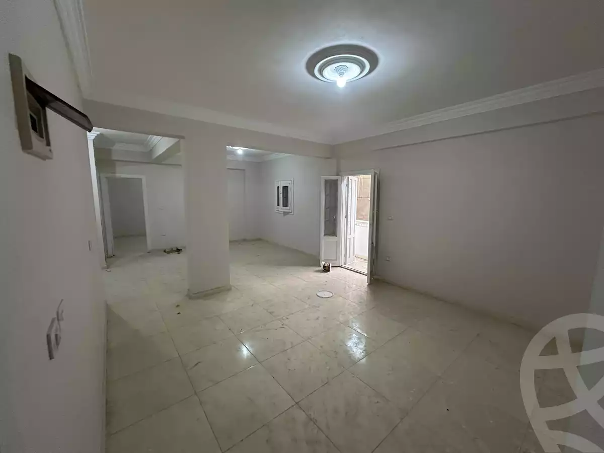 https://aqarmap.com.eg/en/listing/5764647-for-rent-beheira-damanhour-damanhour-city-abd-el-salam-el-shazly-st