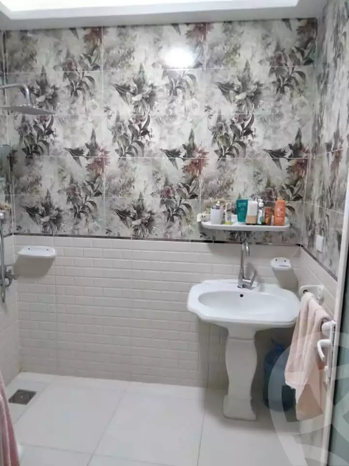 https://aqarmap.com.eg/ar/listing/5764856-for-sale-alexandria-l-jmy-lbytsh-khalil-ballw-st