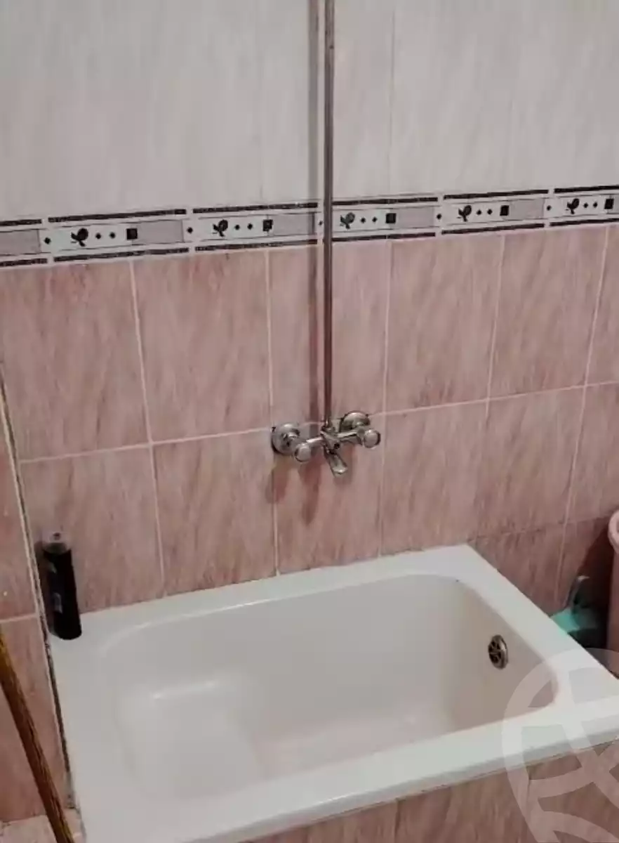 https://aqarmap.com.eg/ar/listing/5767483-for-sale-alexandria-l-jmy-lbytsh-el-hanafeya-st